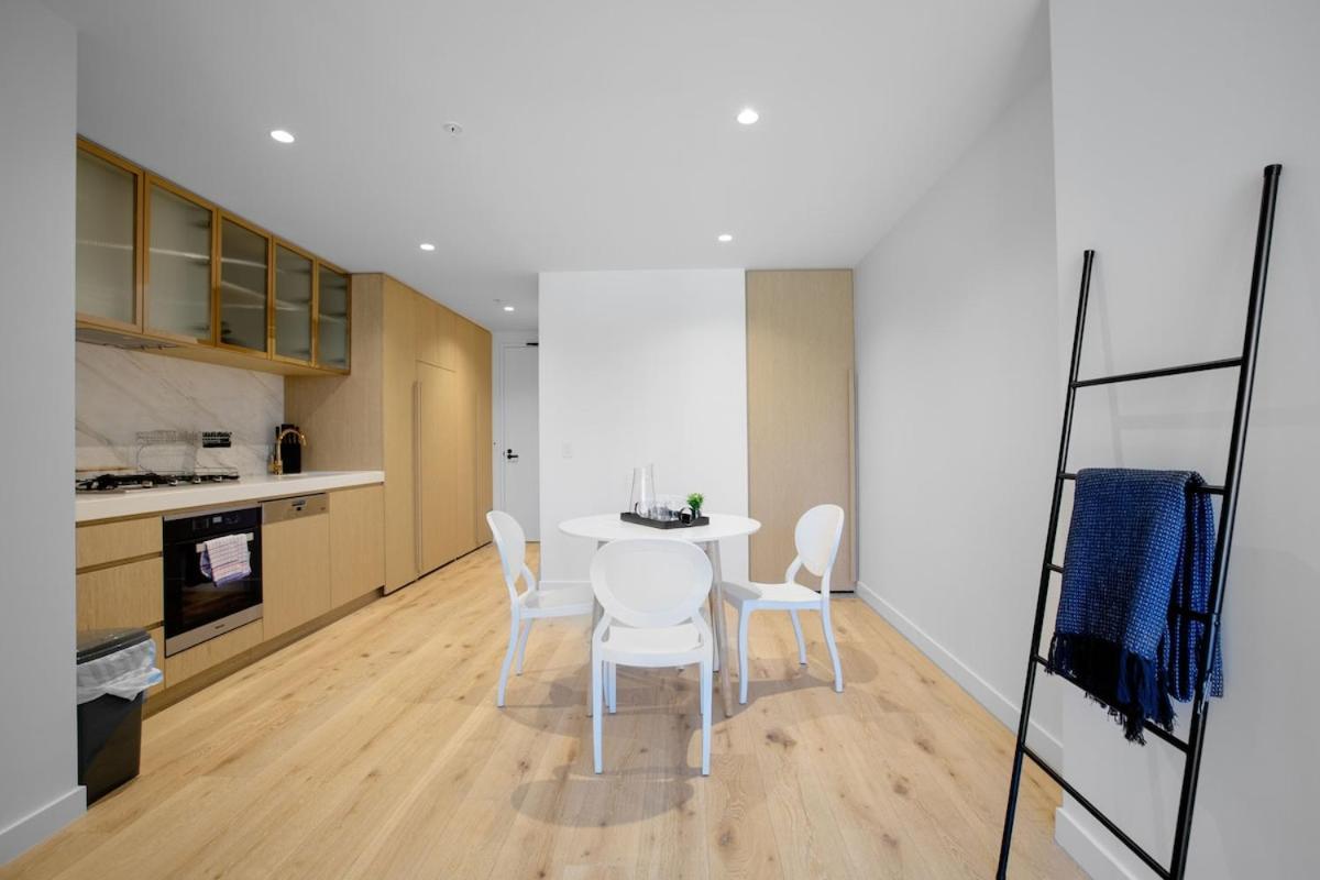 Collins House - 38th Floor Cbd Luxury With Amazing View Apartment *