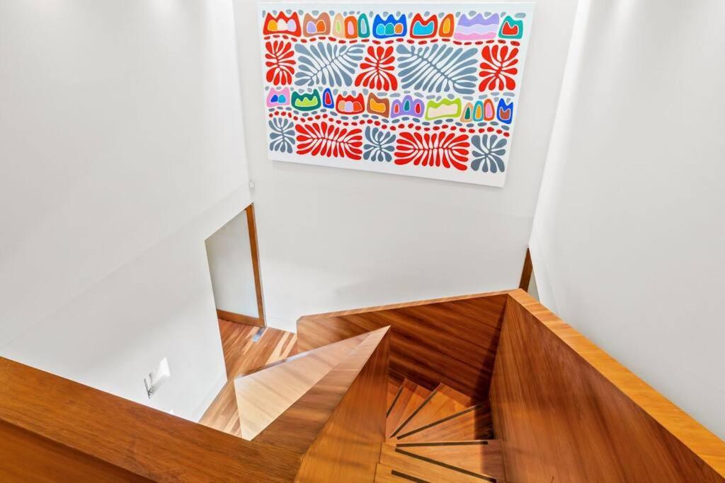 Truly Tremendous 4br Tivoli Rd South Yarra