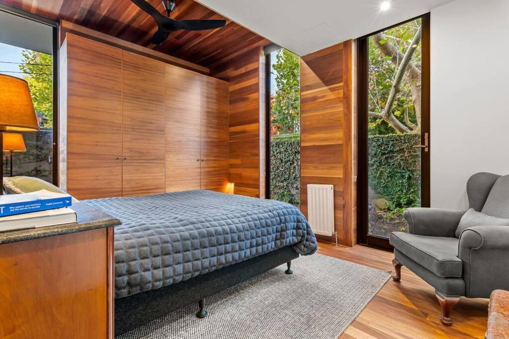Holiday home Truly Tremendous 4br Tivoli Rd South Yarra Melbourne