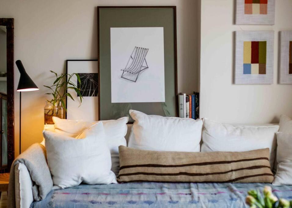 The Artist Retreat 2br 4mins From Mcg Holiday home Melbourne