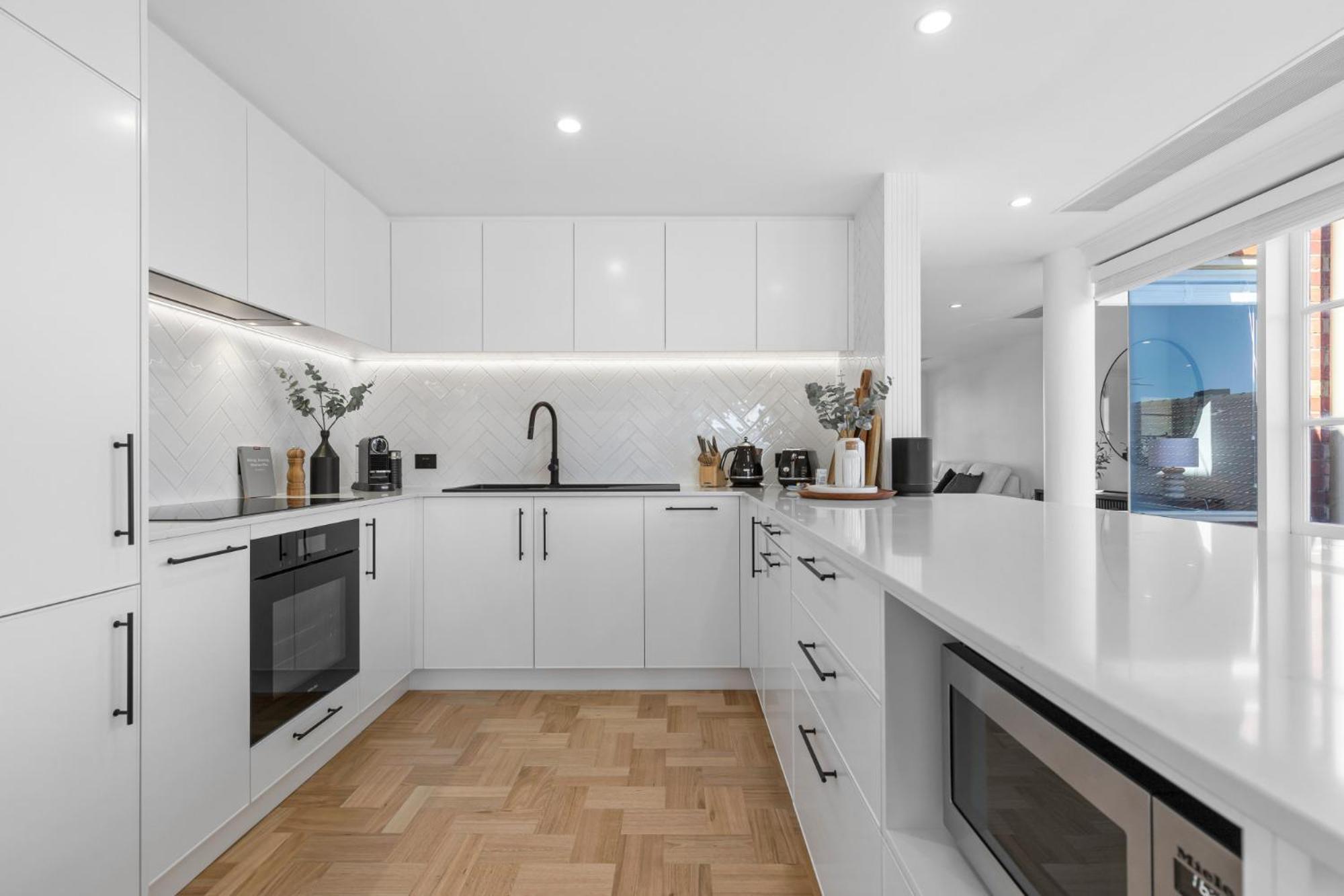 Elegant & Stylish By The Botanical Gardens Apartment *