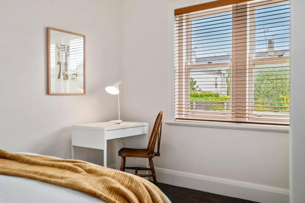 Apartment Park Art Deco Gem Sleeps 5 Bevan 4