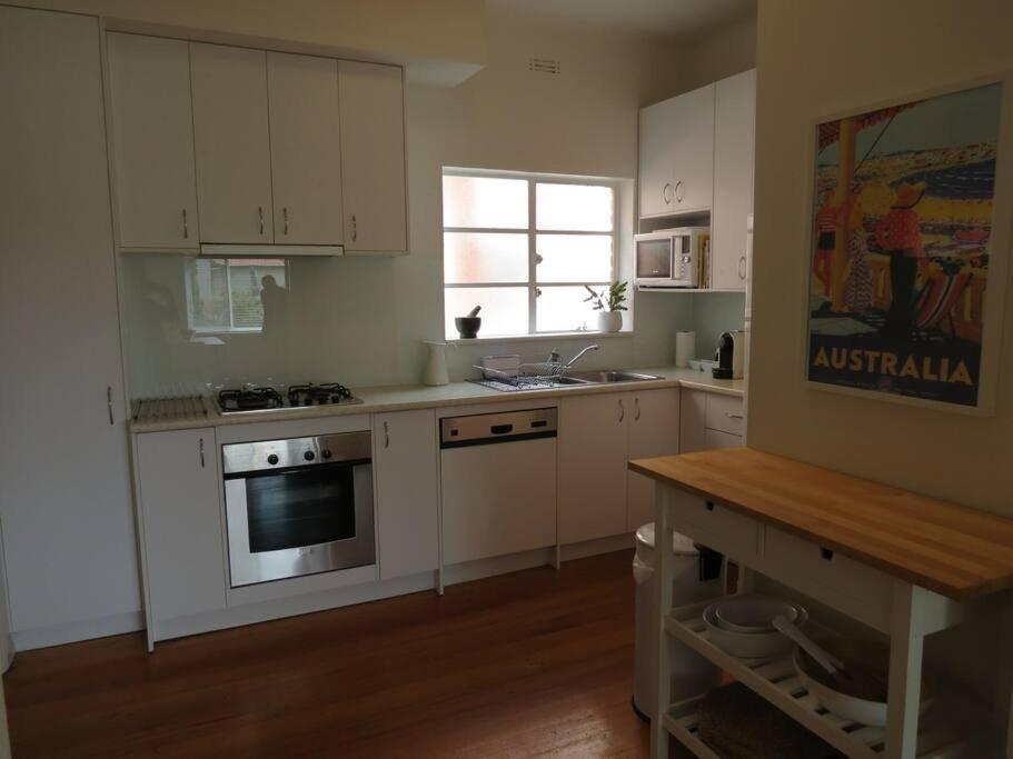 Big A1 Art Deco With Stunning & Views Apartment *