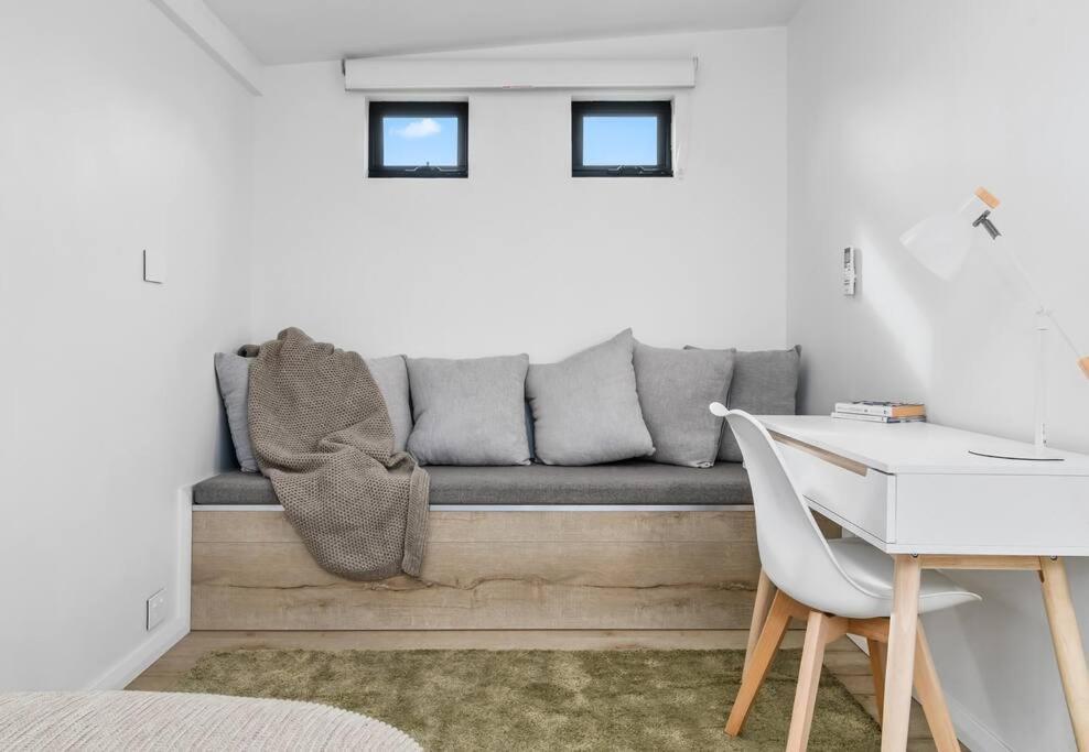 Park Bespoke Brilliance 4bed 2bath Holiday home Melbourne