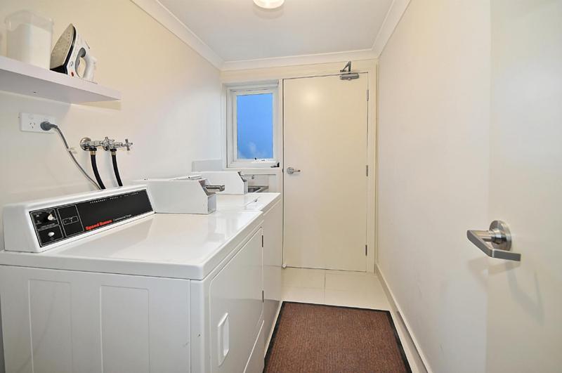 6b - Executive In Large In Brunswick