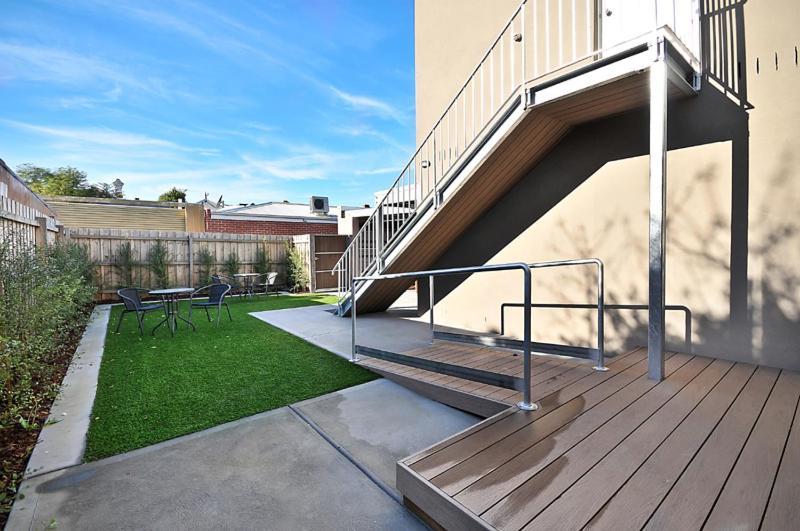 6b - Executive In Large In Brunswick