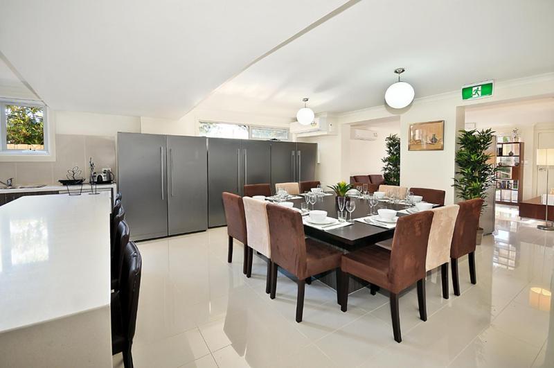 Guest house 6b - Executive In Large In Brunswick *