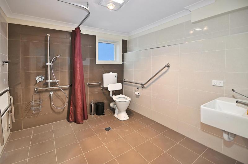 6b - Executive In Large In Brunswick Melbourne