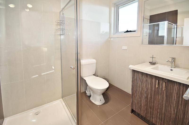 6b - Executive In Large In Brunswick *