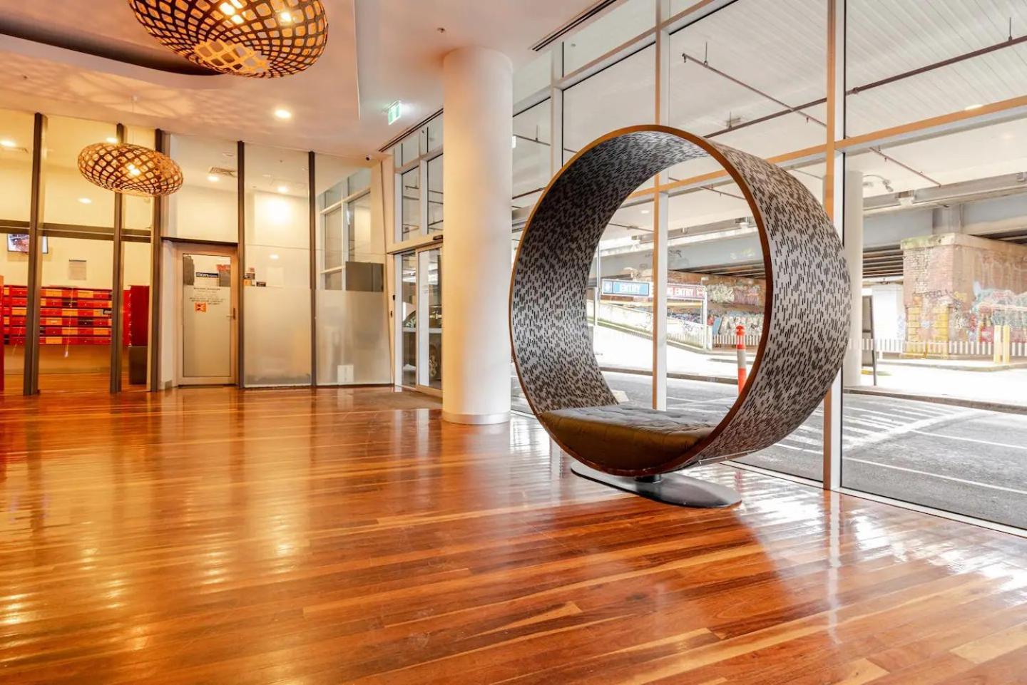 Riverside Cbd Apartment Melbourne