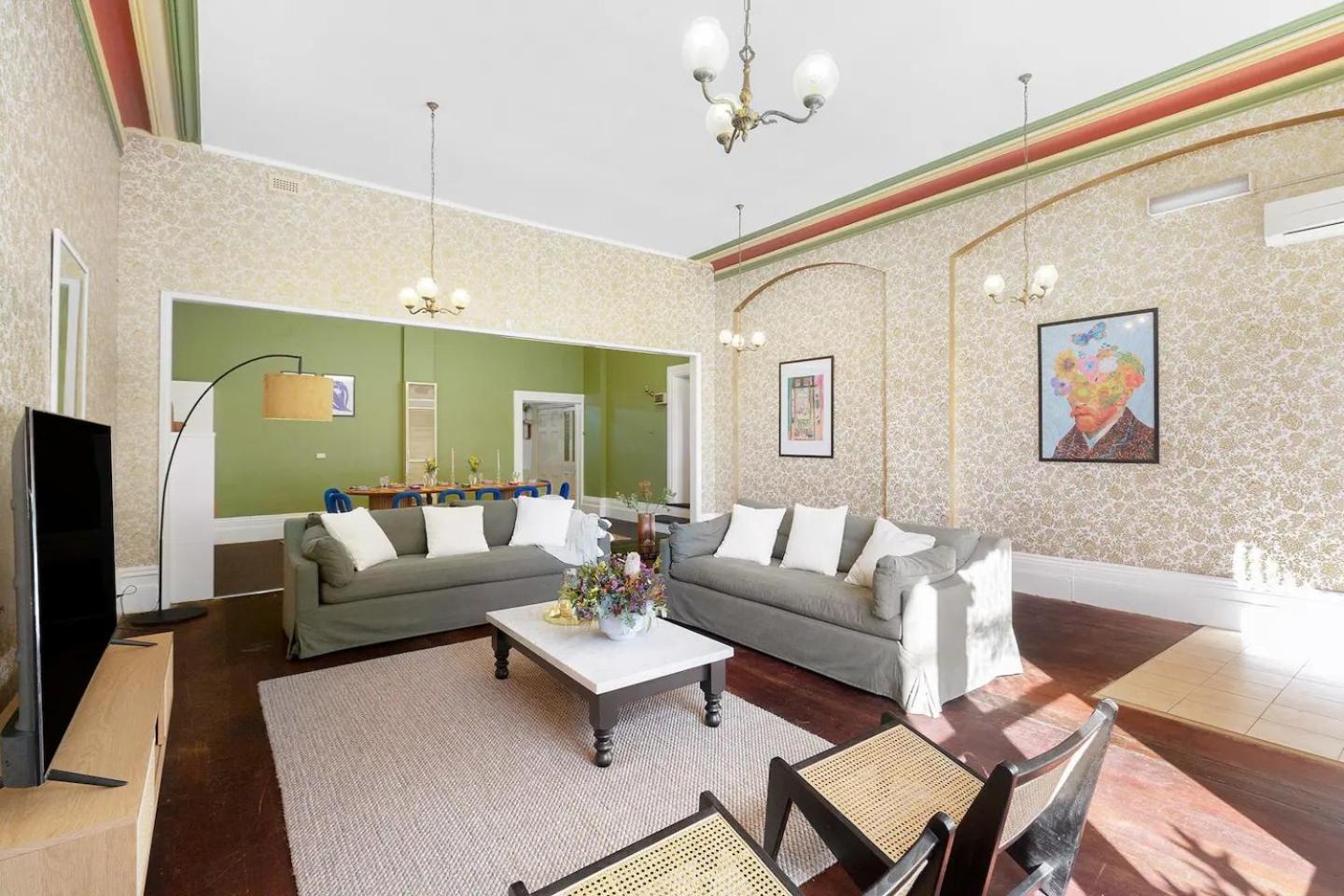 Fitzroy Private - 132 Nicholson *