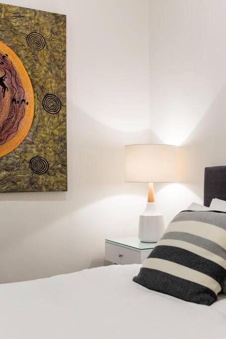 Park Victorian House With Style And Art Gallery Holiday home Melbourne