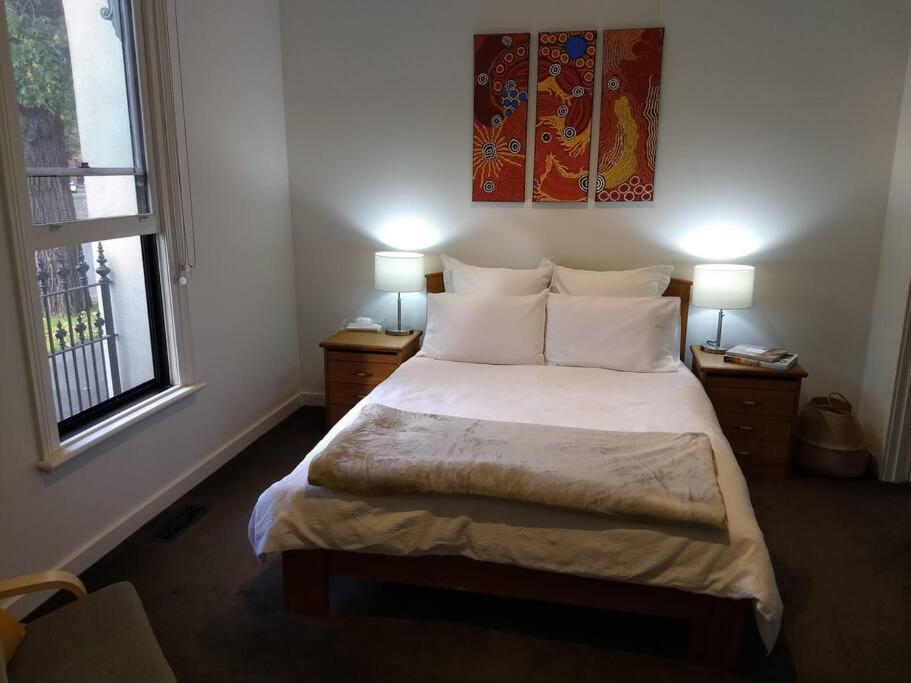 Holiday home Howes This, A Huge, 1st Class, Dress Circle Melbourne