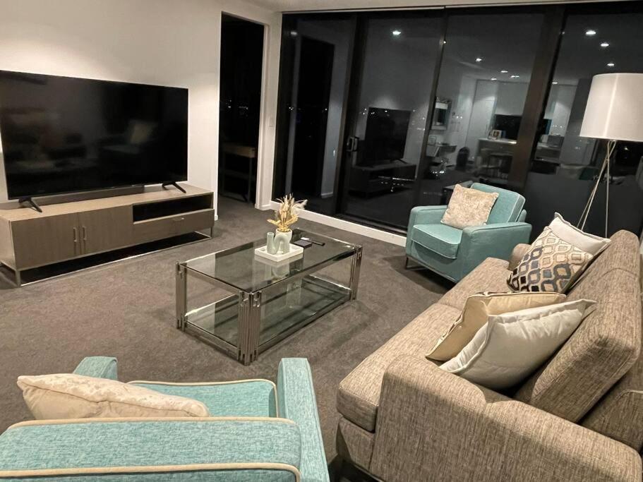 Premier 3 Bedroom In Southbank Apartment *