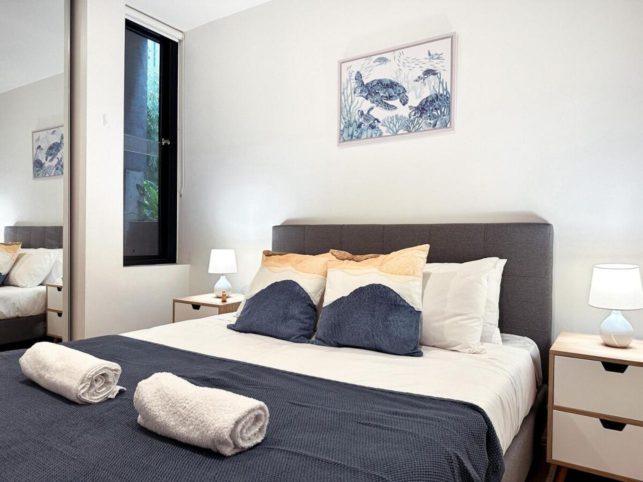 Stunning Courtyard 2br1ba North Melbourneparking *