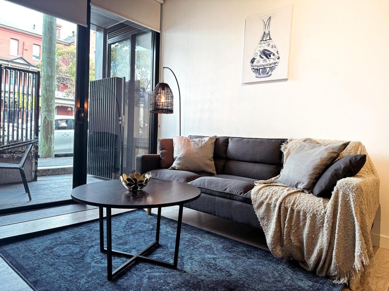 Apartment Stunning Courtyard 2br1ba North Melbourneparking