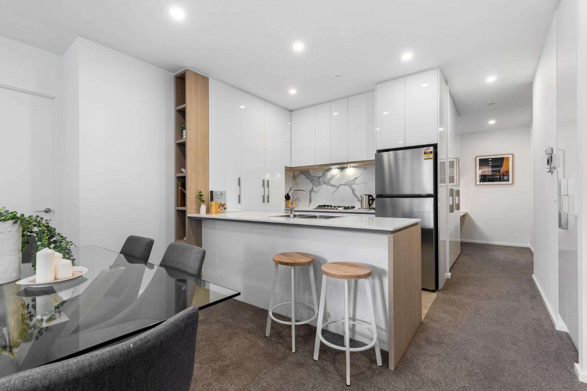 Remarkable 3-bed With Views & Swimming Pool *