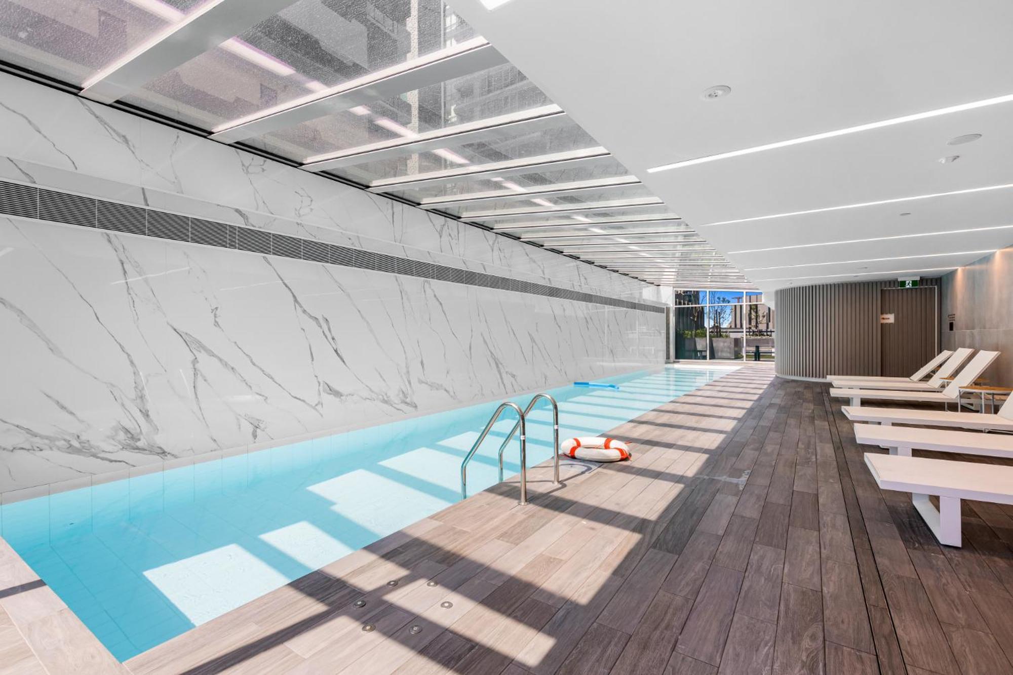 Remarkable 3-bed With Views & Swimming Pool