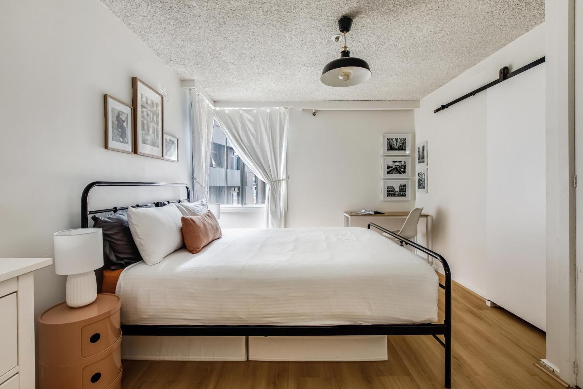 Apartment Style - Steps To Emporium & Melbourne