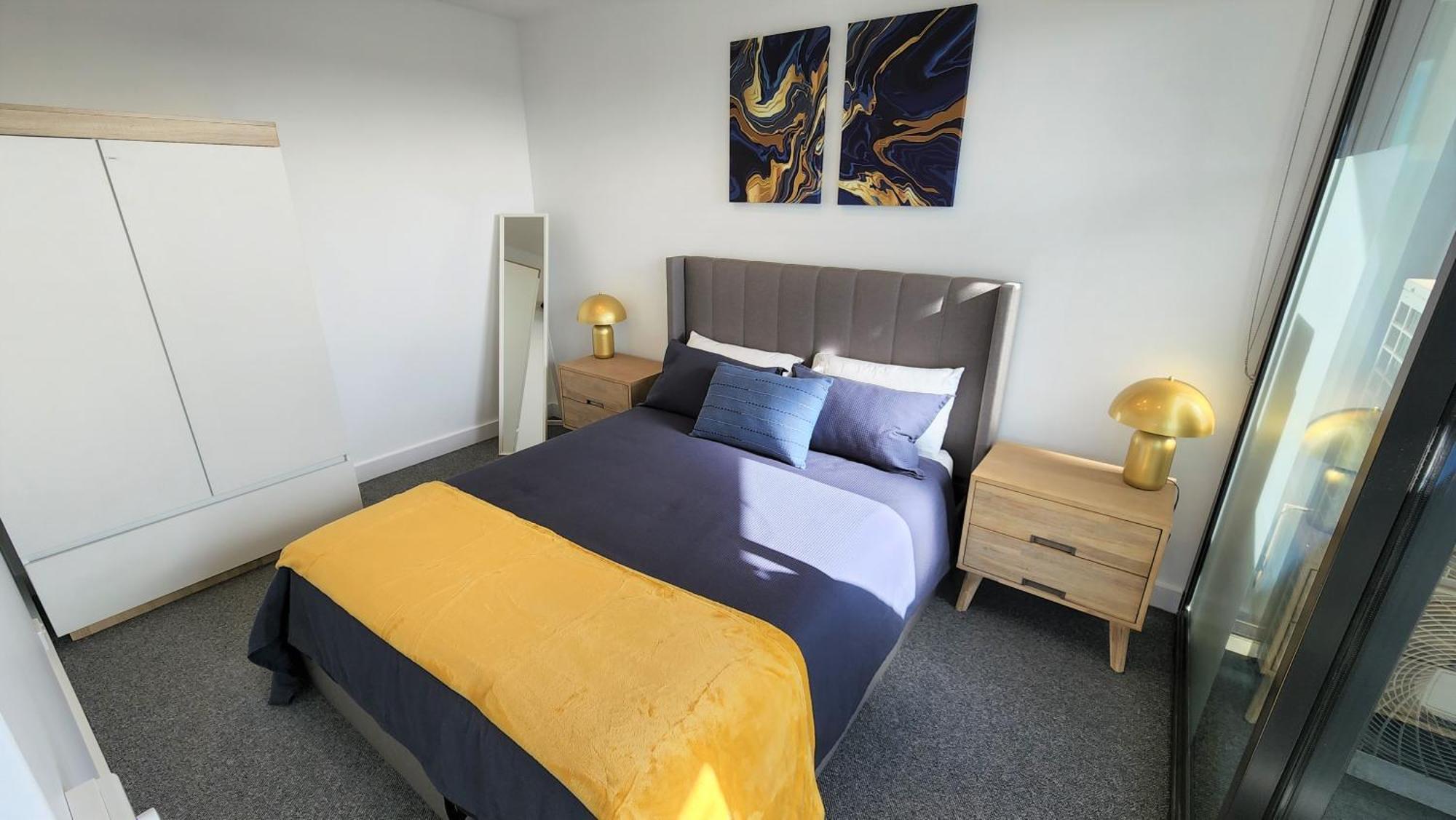 Apartment Sky-high South Yarra Luxury 2 Bed Sleeping Up To 4