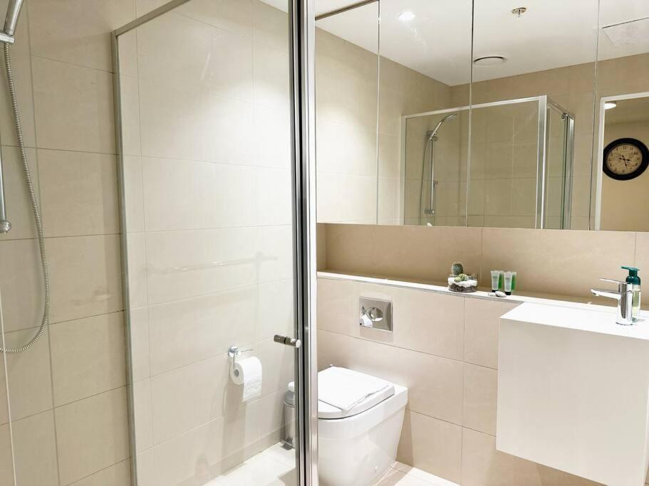 Apartment Fc104 -1 Bath 2 Bedroom Modern Oasis With, Pool & Gym