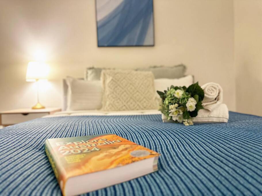 Apartment Fc104 -1 Bath 2 Bedroom Modern Oasis With, Pool & Gym *