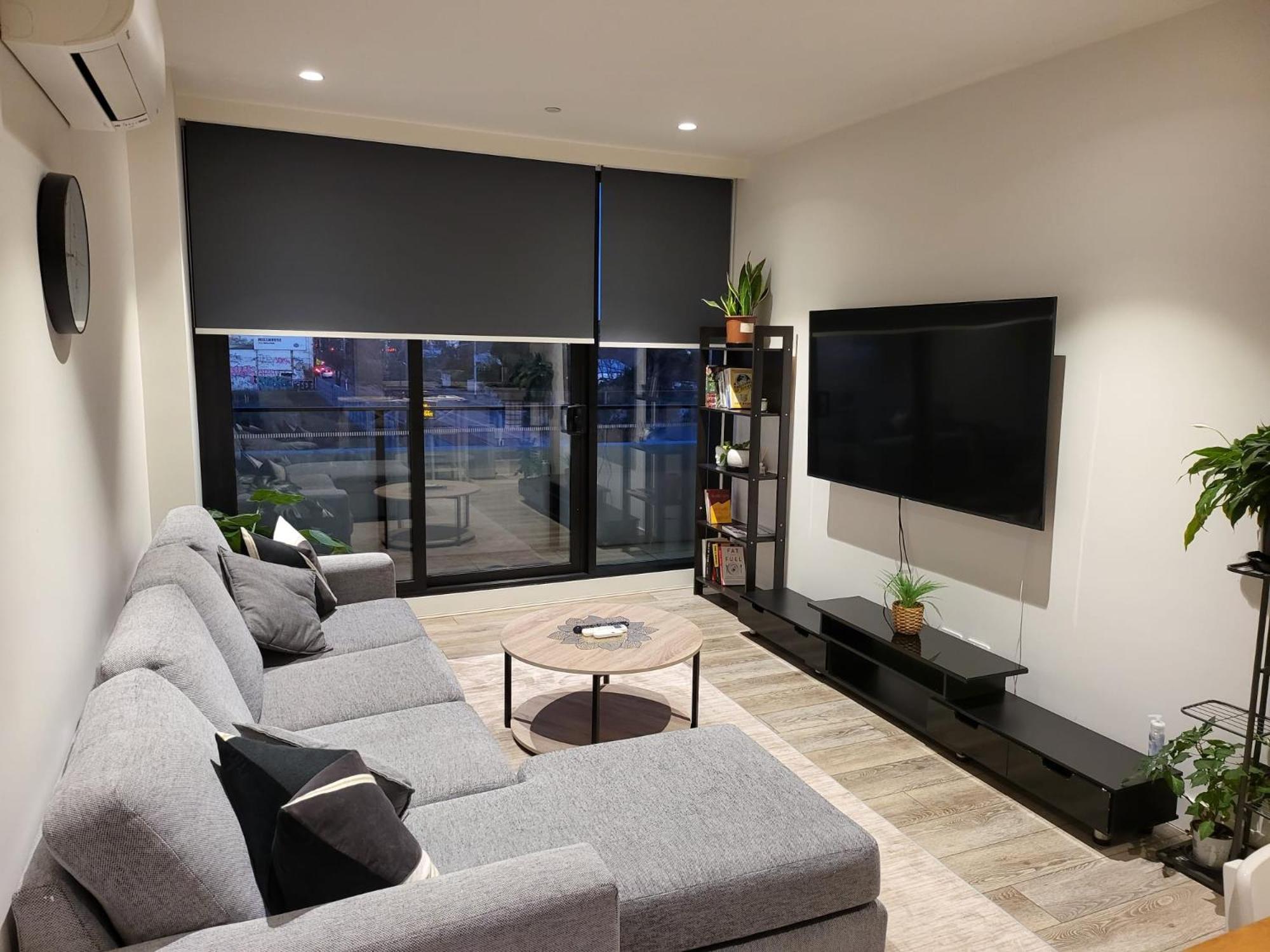 Apartment Contemporary Comfort