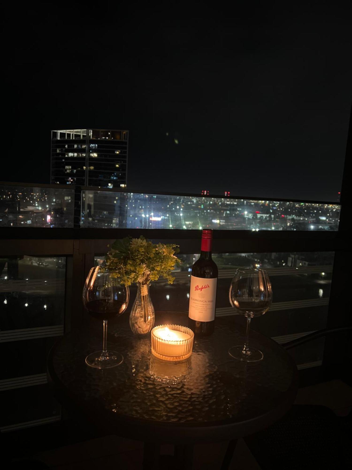 Free Parking Brand New 1br Waterfront Docklands Awesome View Melbourne