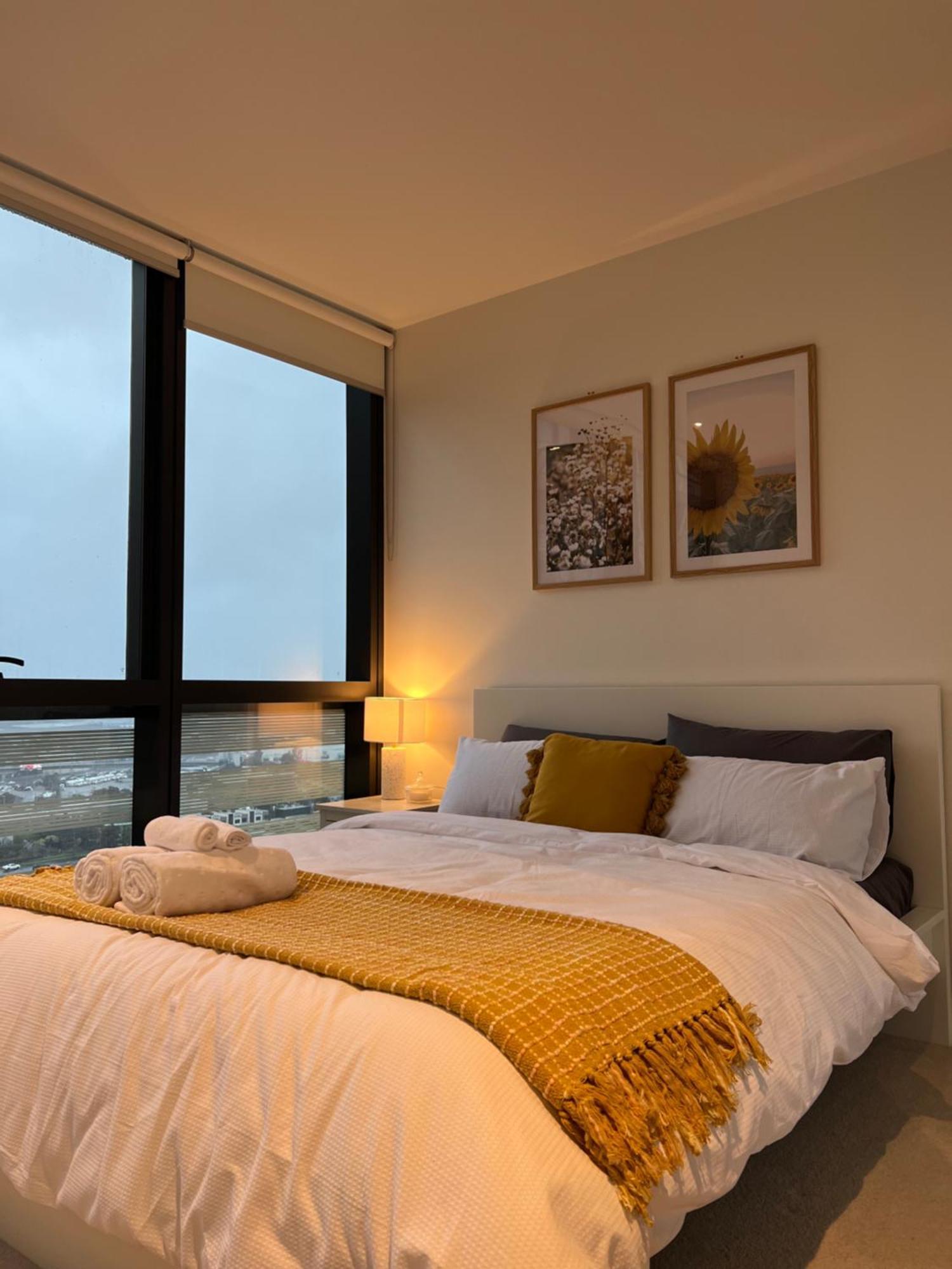 Free Parking Brand New 1br Waterfront Docklands Awesome View Apartment