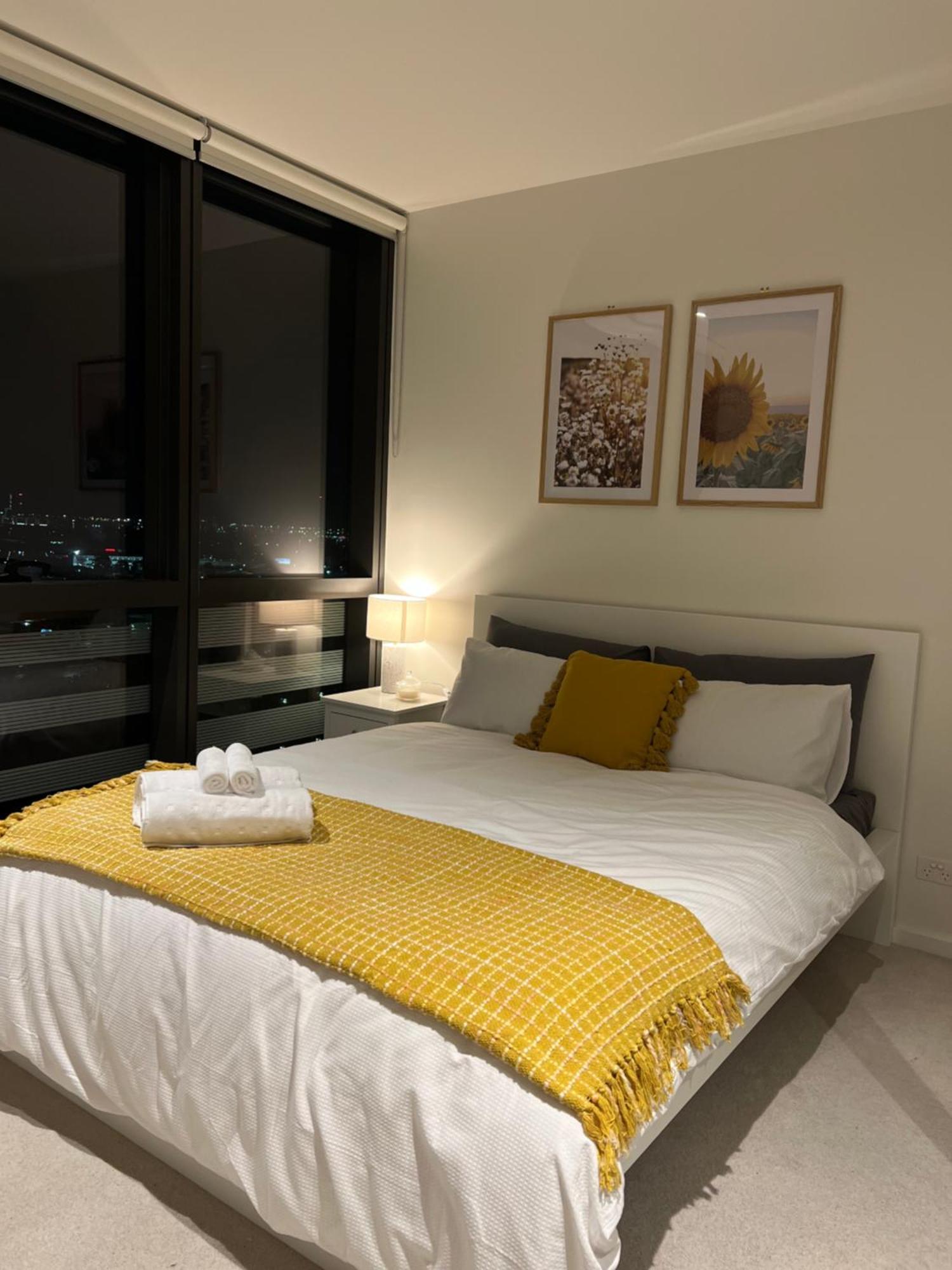 Apartment Free Parking Brand New 1br Waterfront Docklands Awesome View