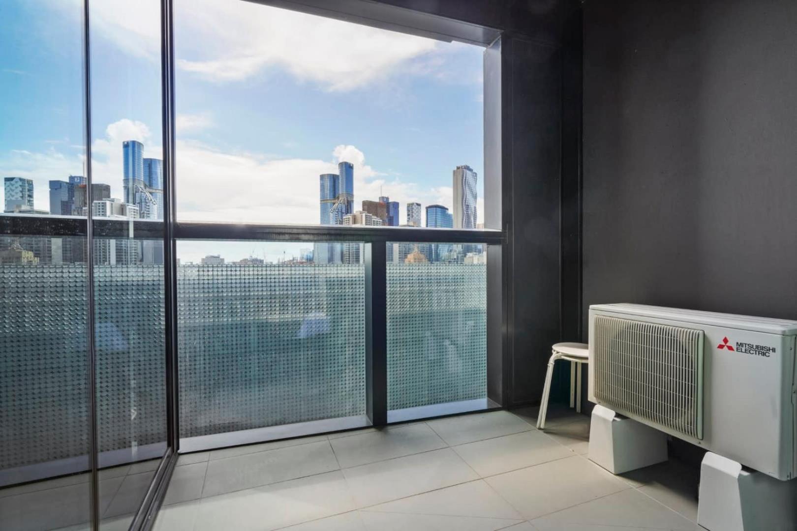 Stylish Urban Living In Carlton * Melbourne