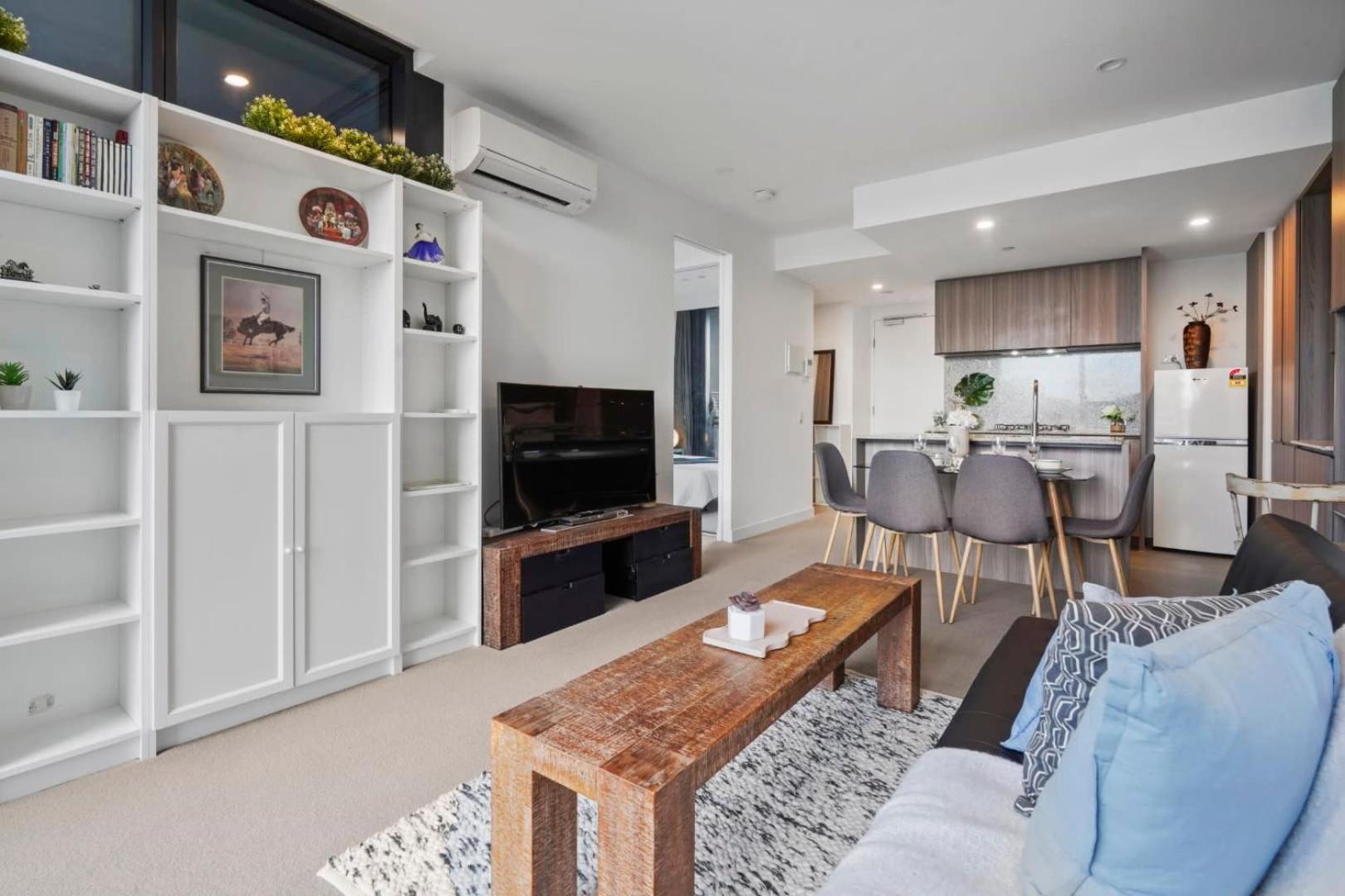 Apartment Stylish Urban Living In Carlton Melbourne