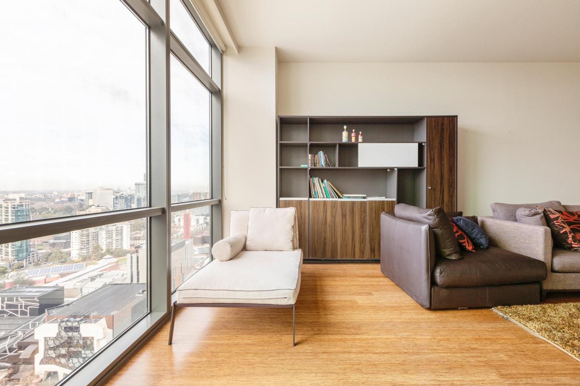 Luxurious Enormous 5brm Penthouse Apartment Melbourne