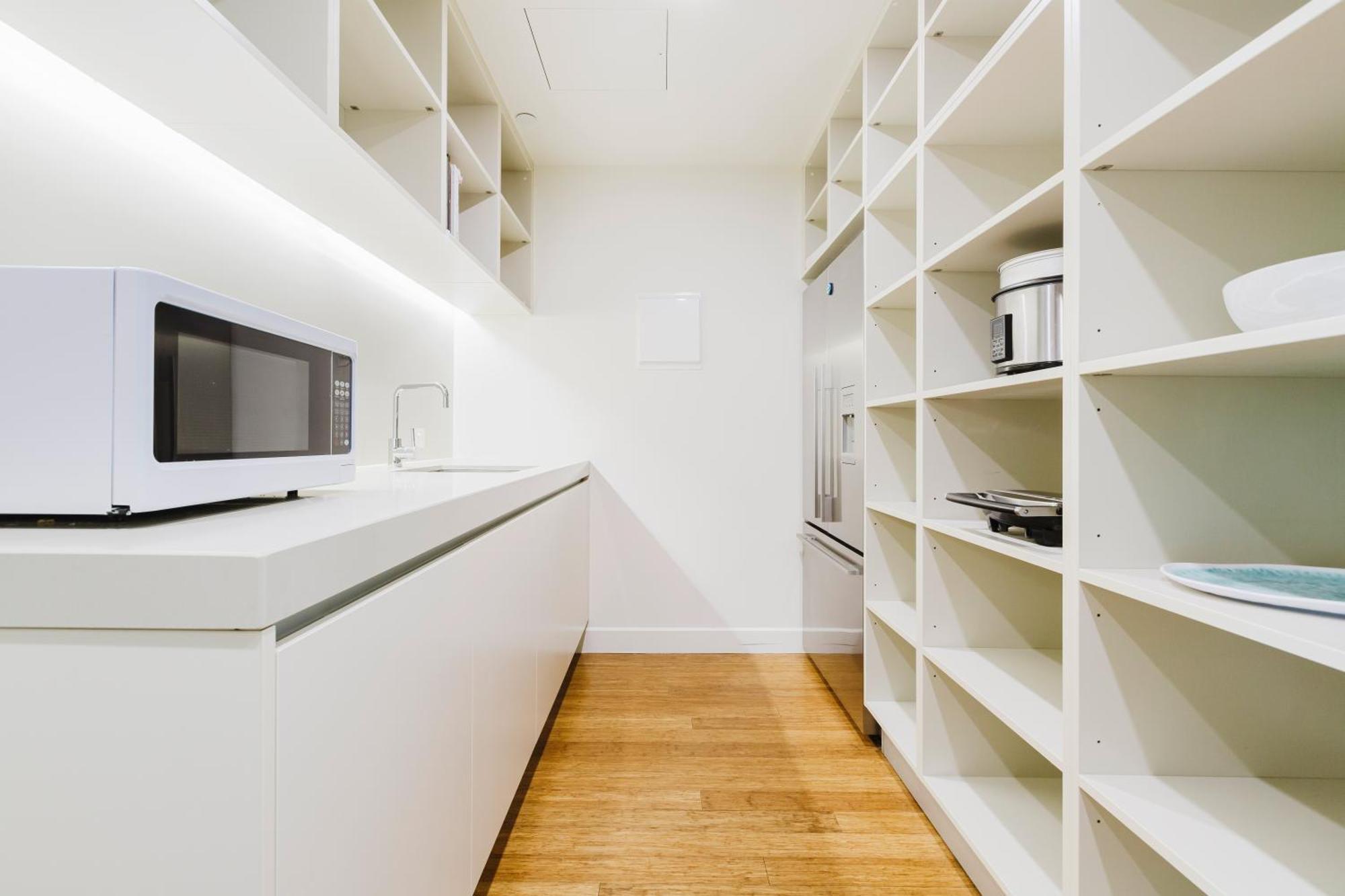 Luxurious Enormous 5brm Penthouse Melbourne