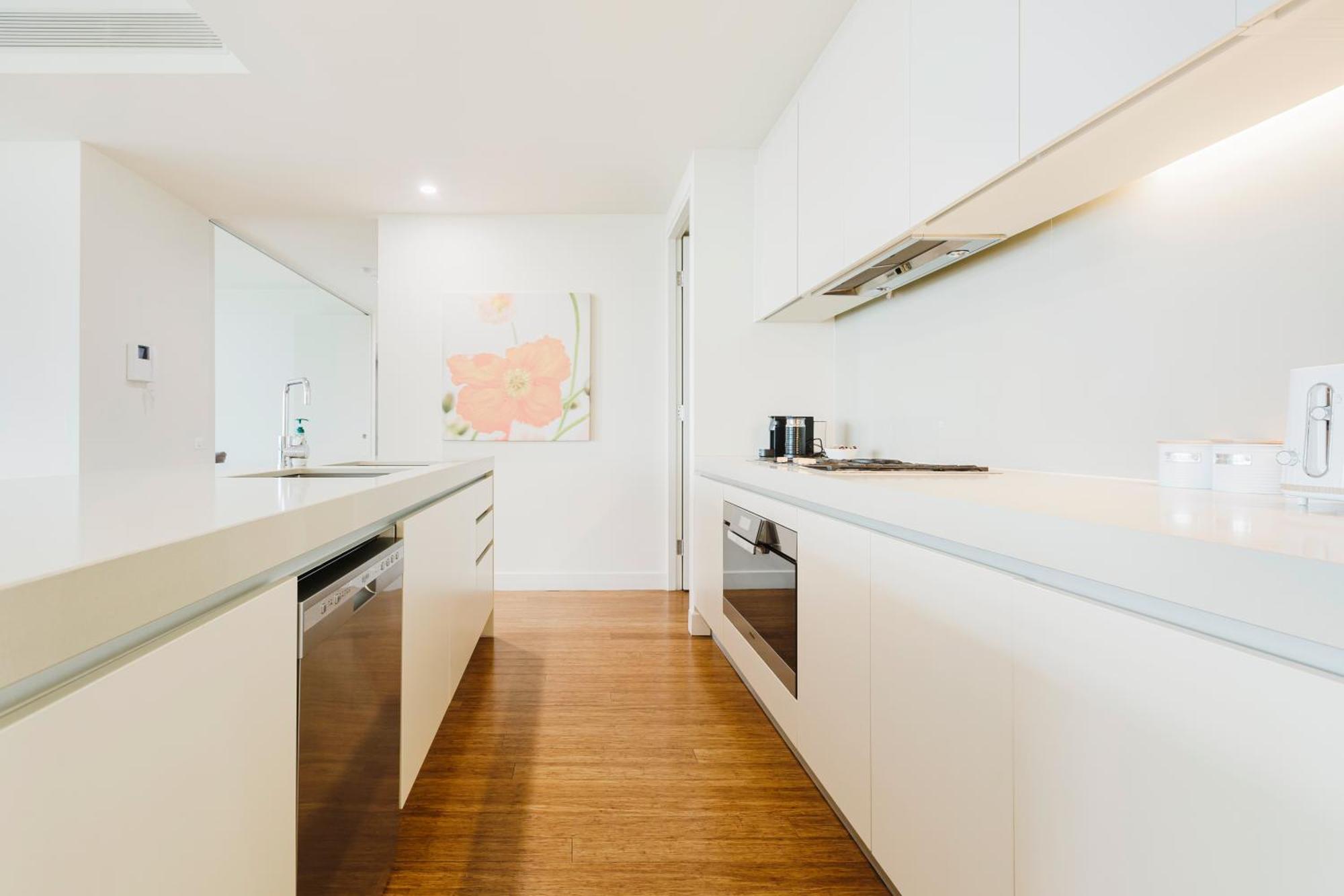 Luxurious Enormous 5brm Penthouse Melbourne