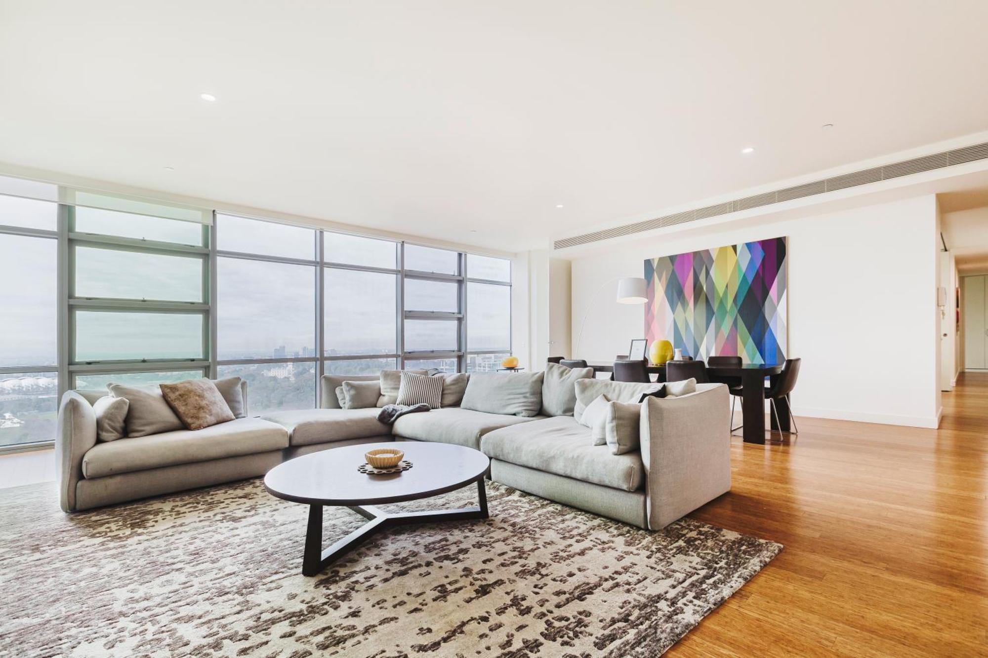 Luxurious Enormous 5brm Penthouse Melbourne