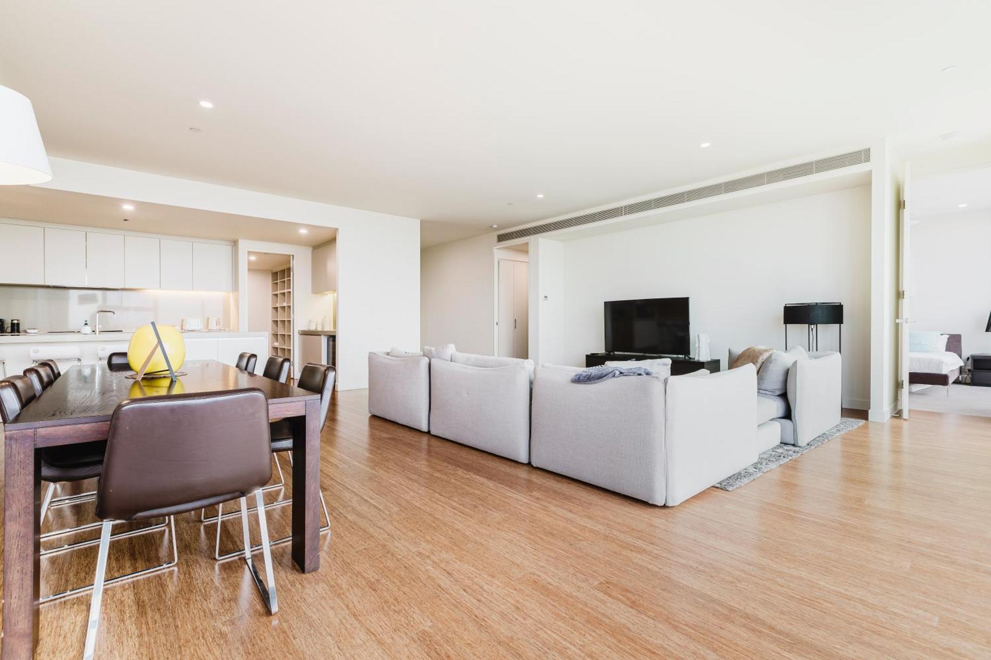 Luxurious Enormous 5brm Penthouse