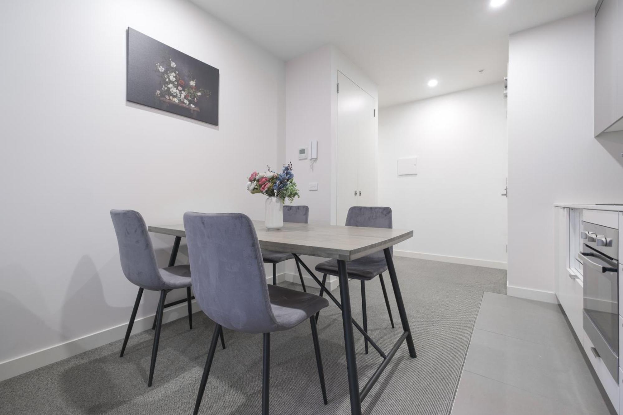 Stylish 1br In The Heart Of Mel Cbd Apartment *