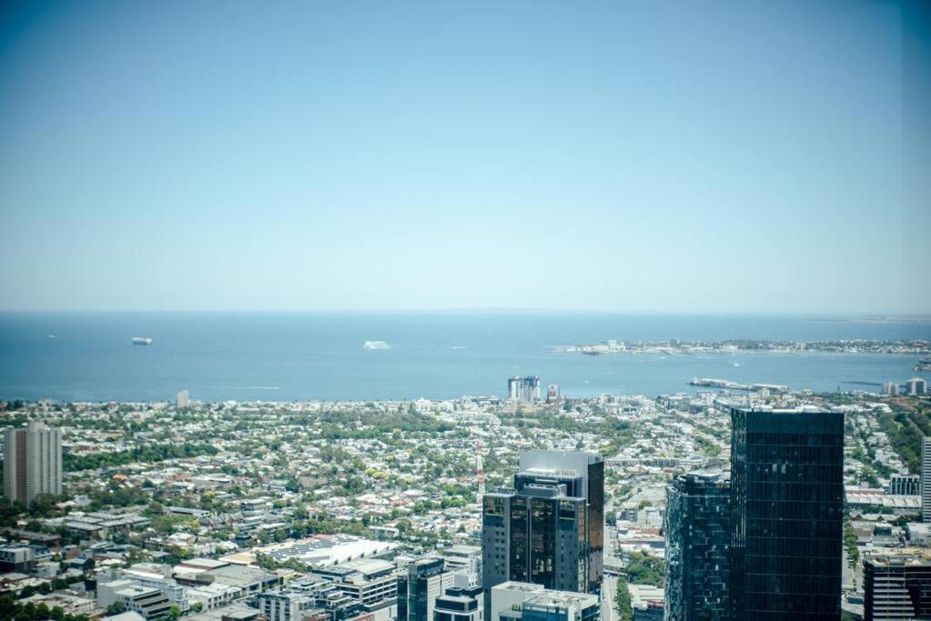 3bbr With Fantastic Cbd View Tf7507new Apartment Melbourne