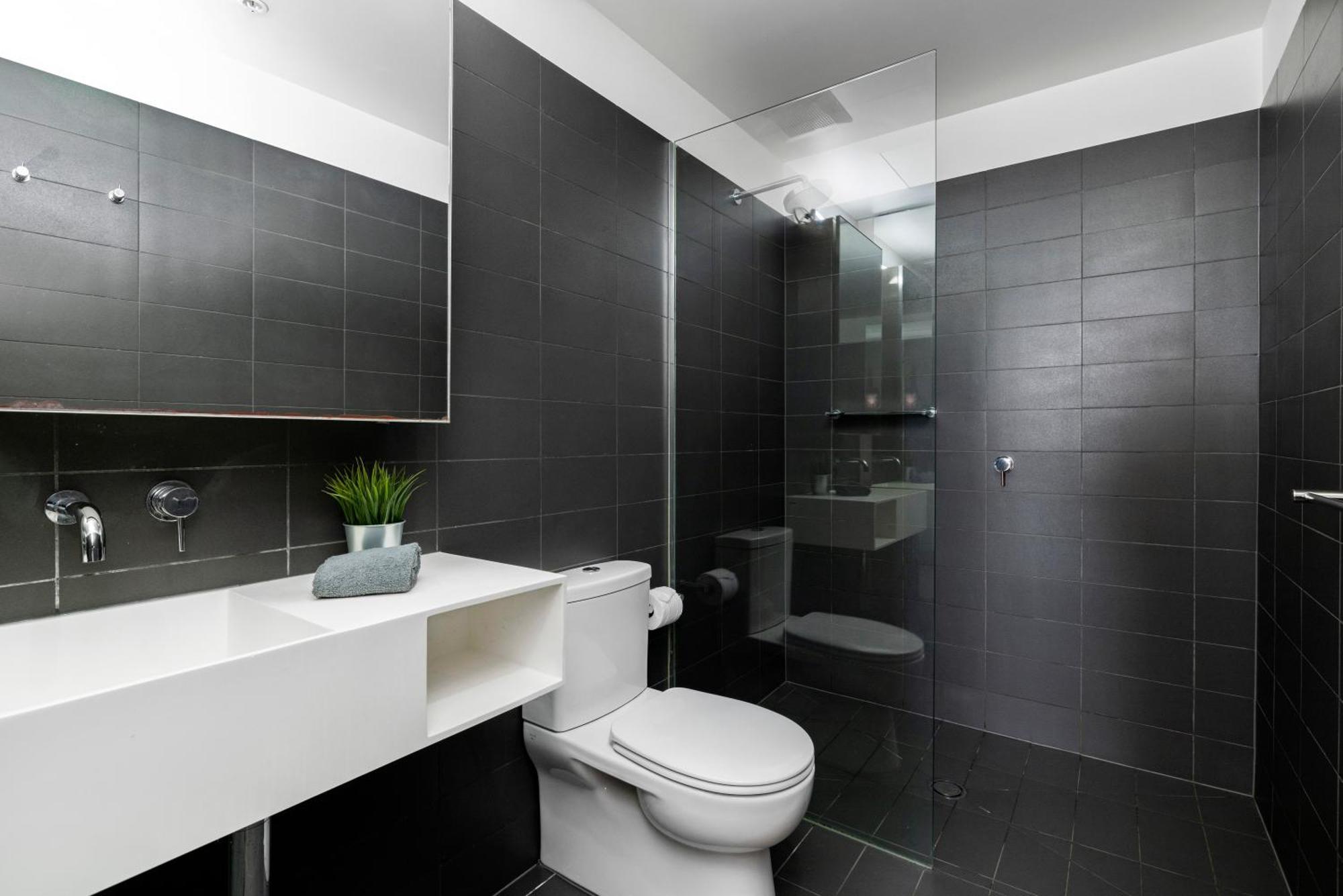 Complete Host Sunday Melbourne