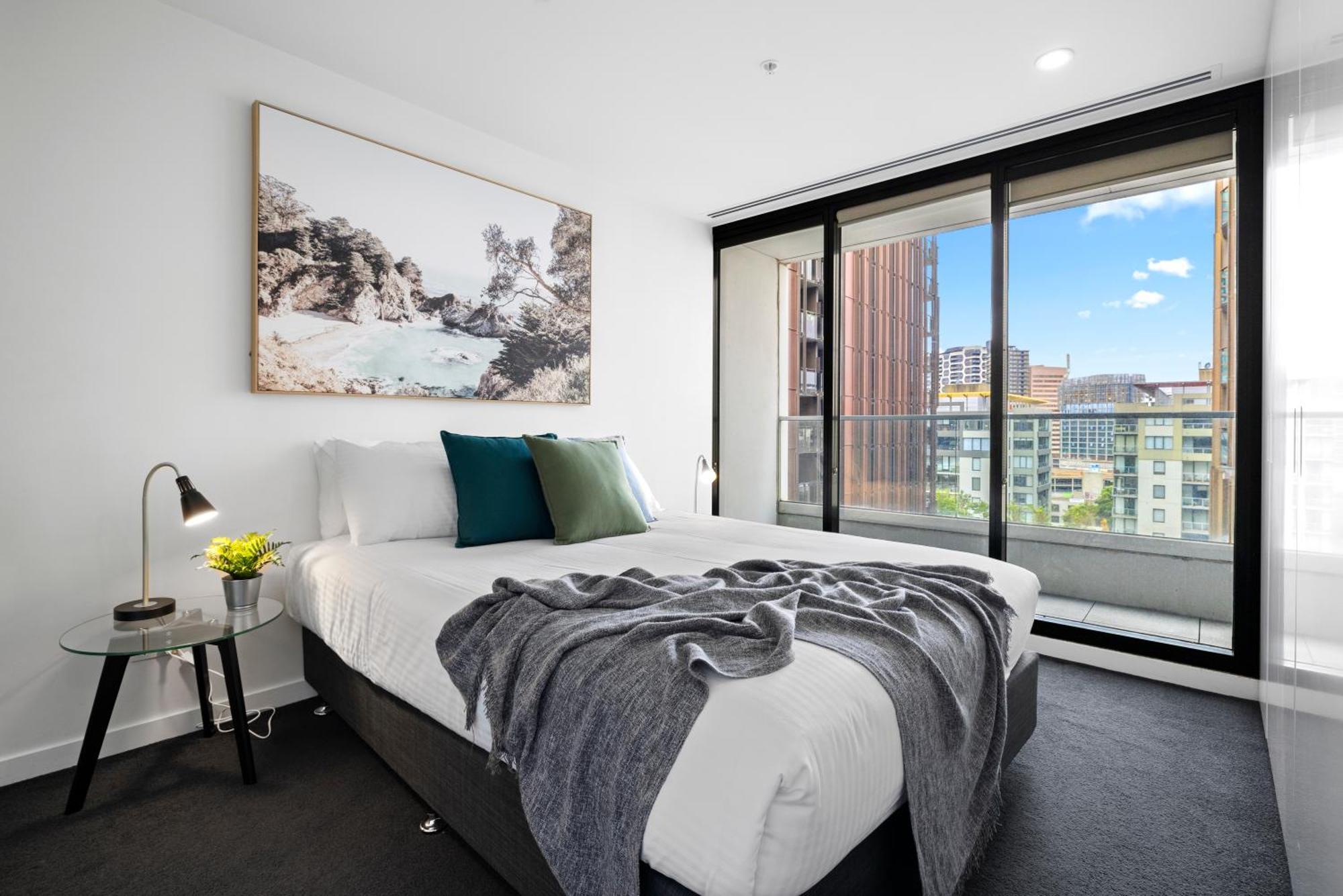 Complete Host Sunday Apartment Melbourne