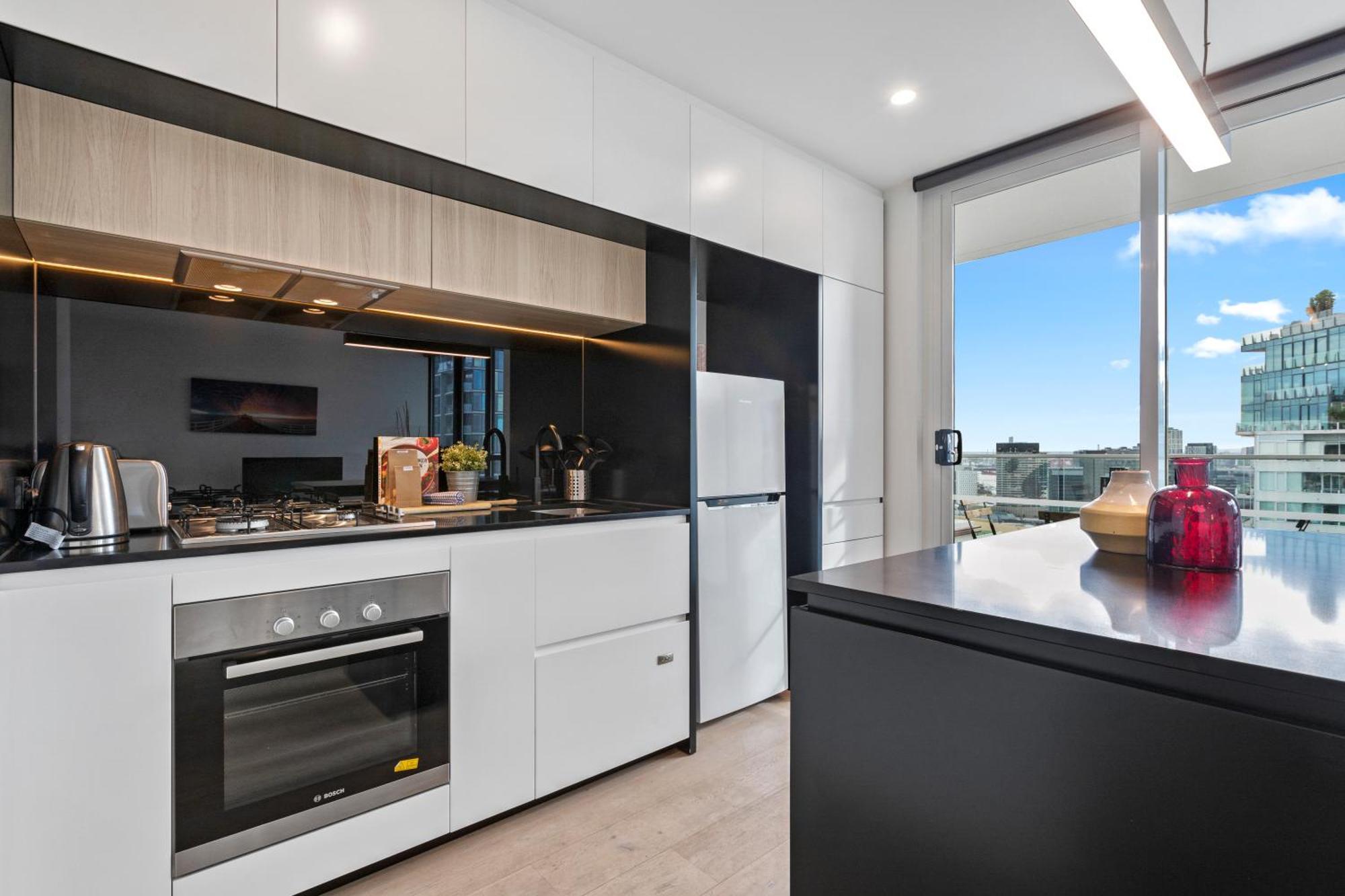 Complete Host The International Southbank Apartment