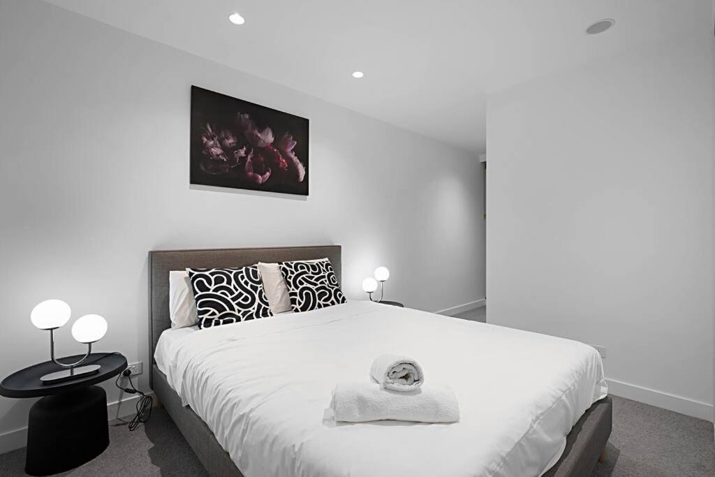 Graceful 2 Bed 2 Bath Near Cbd Tf704a24 Apartment