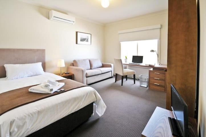 4c- Executive In Premium Shared Guest house Melbourne