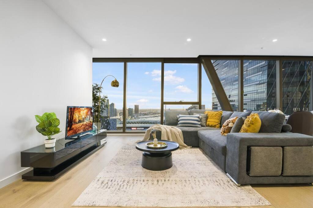 Harry-wsp Jawdropview 3b2b W Parking Near Skybus * Melbourne