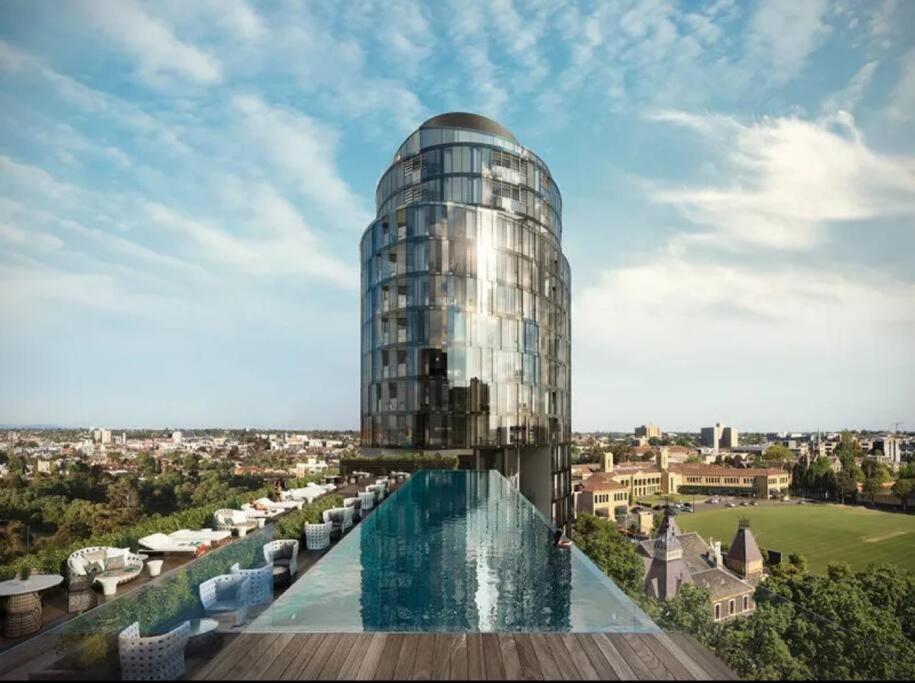 Royal Executive Living Grand Bayview Corporate Residency * Melbourne