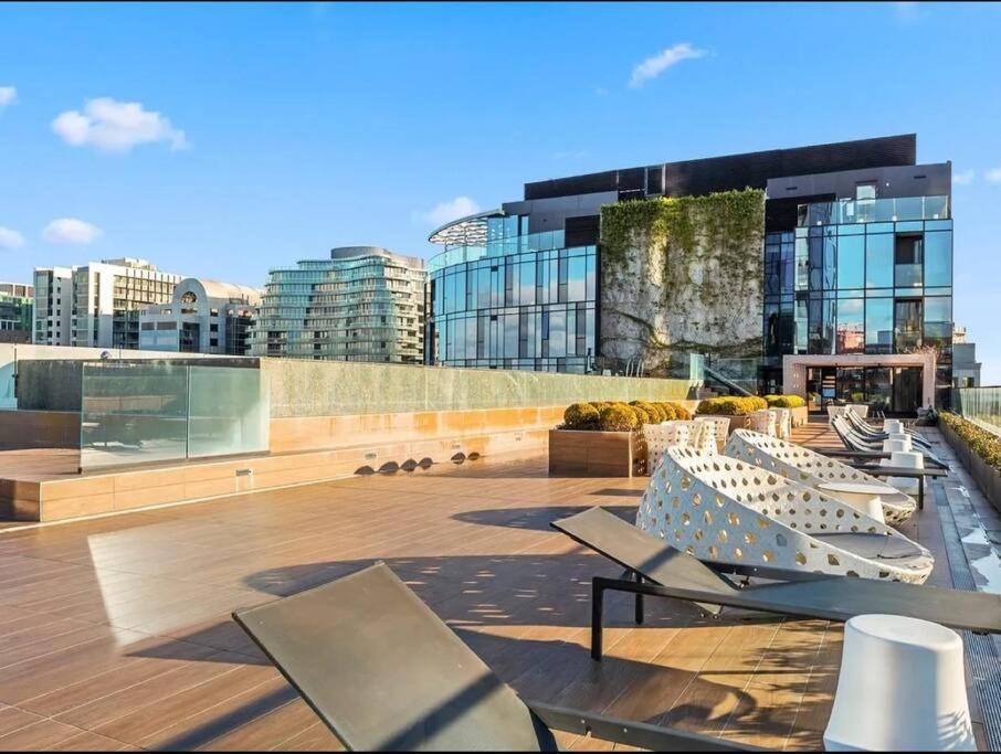Royal Executive Living Grand Bayview Corporate Residency Apartamento