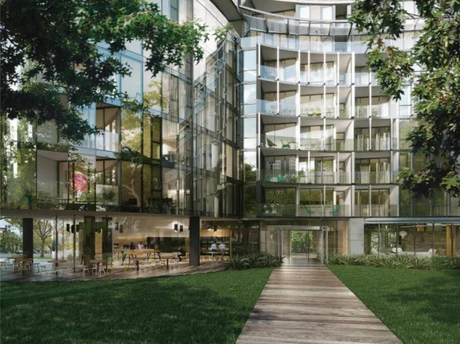 Royal Executive Living Grand Bayview Corporate Residency *