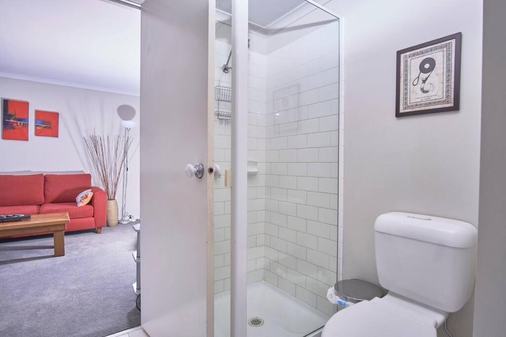 1br Eco With Tennis Court And Carpark *