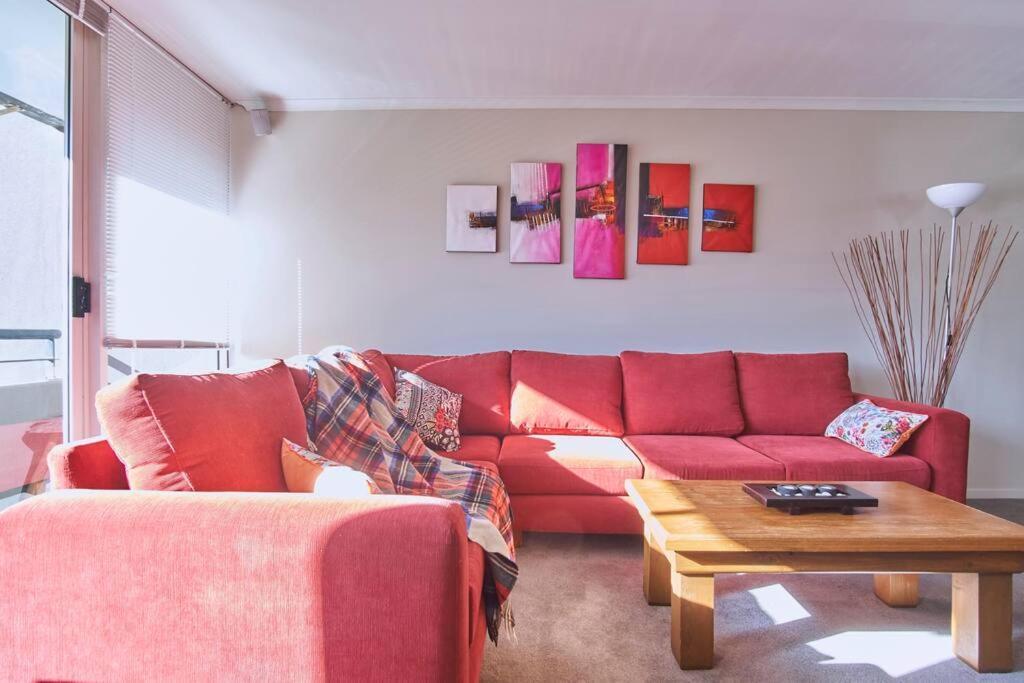 1br Eco With Tennis Court And Carpark *